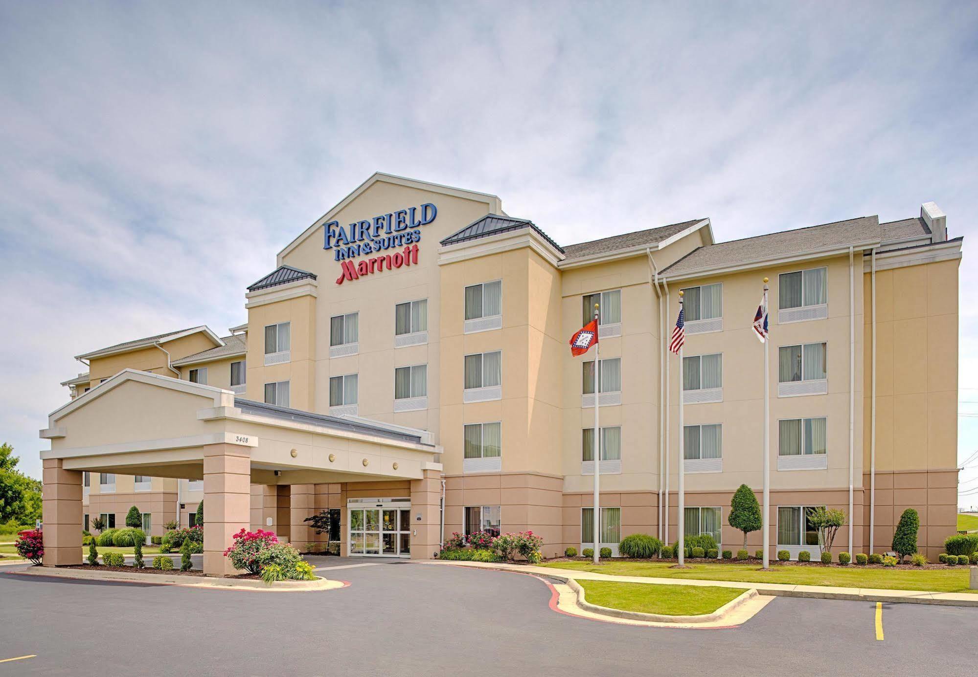 Fairfield Inn & Suites By Marriott Jonesboro Exterior photo